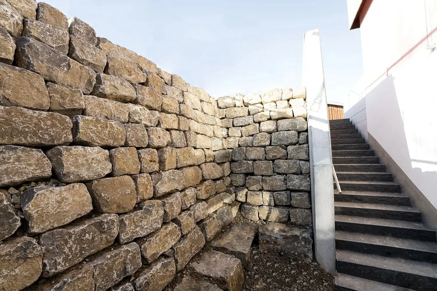 Natursteinmauer